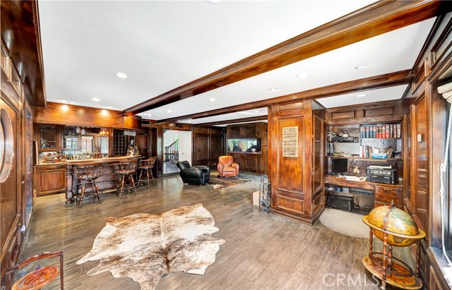 Detail Gallery Image 11 of 55 For 5441 Calvin Ave, Tarzana,  CA 91356 - 5 Beds | 5/1 Baths