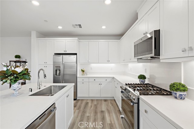 Detail Gallery Image 8 of 32 For 1200 Lasso Way #305,  Rancho Mission Viejo,  CA 92694 - 2 Beds | 2 Baths