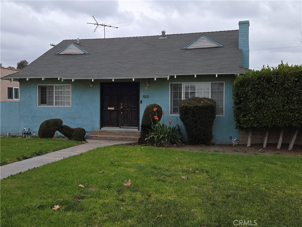 1901 W 77th