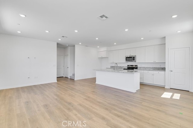 Detail Gallery Image 5 of 24 For 34569 Ciruela Ave, French Valley,  CA 92596 - 3 Beds | 2/1 Baths