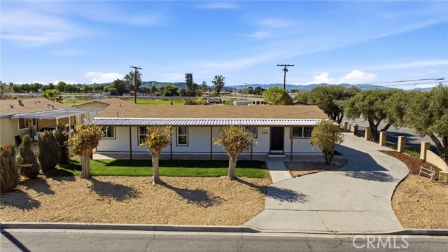 Detail Gallery Image 2 of 37 For 24761 Wendell Dr, Hemet,  CA 92544 - 2 Beds | 2 Baths