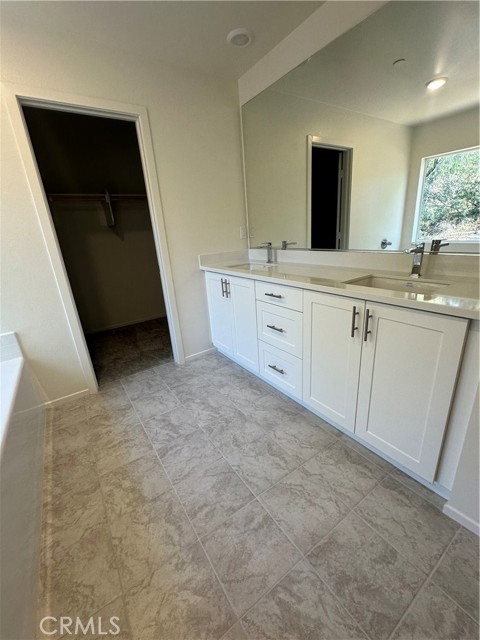 Detail Gallery Image 3 of 3 For 34254 Summer Ln, Yucaipa,  CA 92703 - 3 Beds | 2/1 Baths