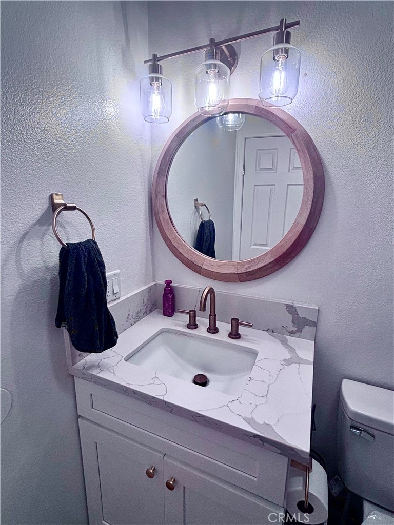 https://media.crmls.org/medias/74954091-0b5b-49be-a7b1-bdb49b1f9c75.jpg?preset=X-Large