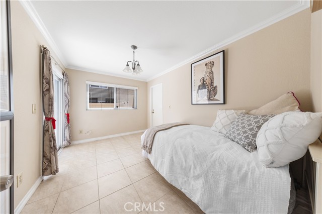 54 Kazan Street, Irvine CA: https://media.crmls.org/medias/749597f5-9814-4474-b727-eadd702f616b.jpg