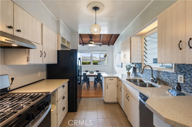 Image 11 of 32 For 3437 229th Street