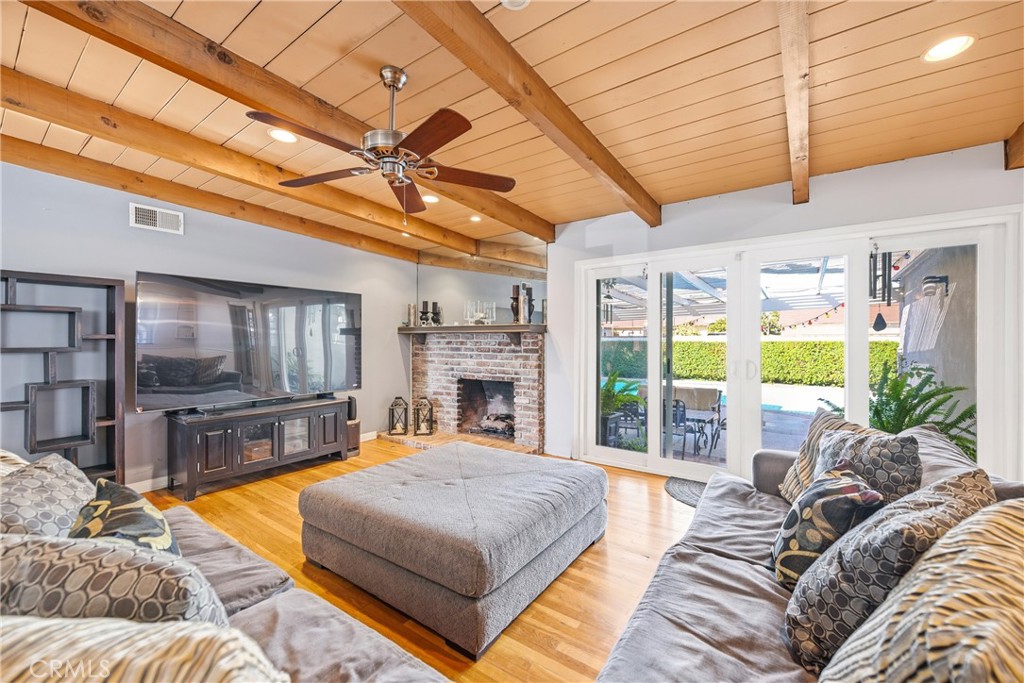 MLS #SR25258676 image #9