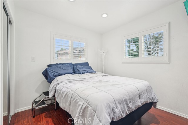 10240 Atlantic Avenue, South Gate CA: https://media.crmls.org/medias/74964697-c3f9-4191-a844-063dcf0e4bf5.jpg