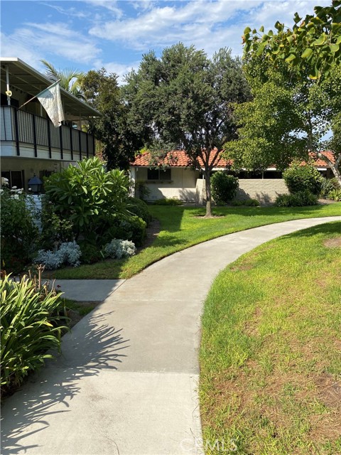 2279 Via Mariposa #A, Laguna Woods, CA 92637