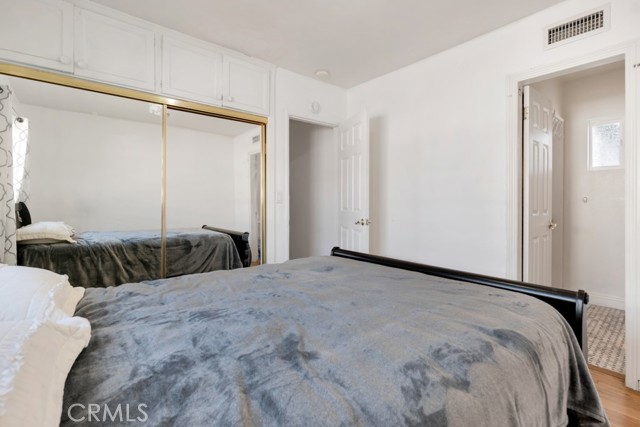 7708 Penfield photo 21