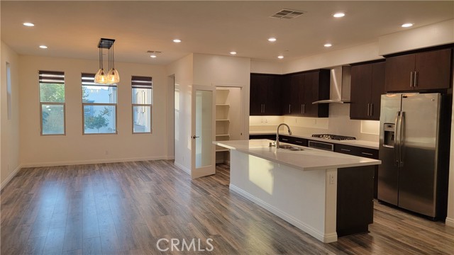 Detail Gallery Image 3 of 28 For 112 Acamar, Irvine,  CA 92618 - 3 Beds | 3/1 Baths