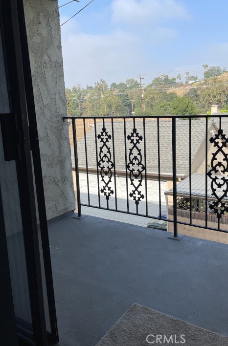 Detail Gallery Image 15 of 24 For 1637 N Verdugo Rd a,  Glendale,  CA 91208 - 2 Beds | 2/1 Baths