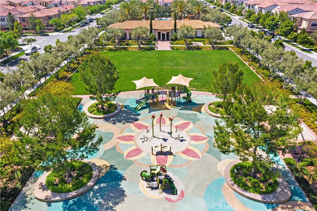 https://media.crmls.org/medias/749994be-4c4a-4422-8fb2-5f17359b538d.jpg?preset=X-Large