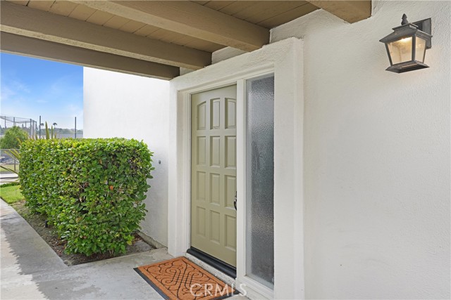 2002 Barranca, Newport Beach CA: https://media.crmls.org/medias/7499bdb5-b915-425e-9ae9-0805a8e9500c.jpg