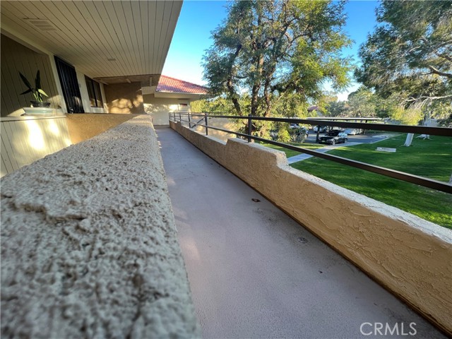 Detail Gallery Image 14 of 46 For 2821 N Los Felices Cir #2,  Palm Springs,  CA 92262 - 1 Beds | 1 Baths