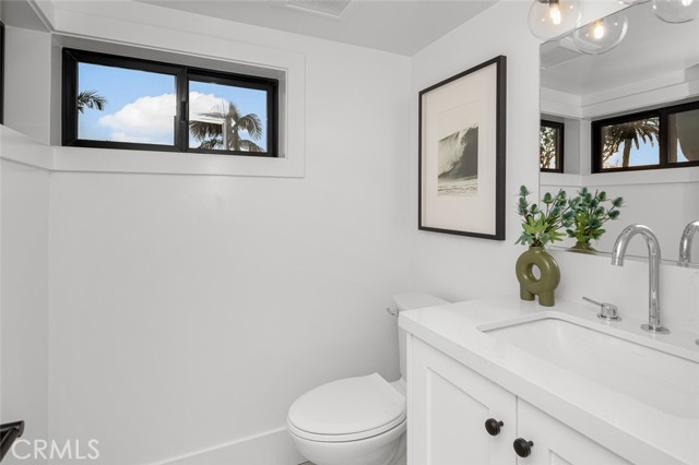 Detail Gallery Image 18 of 38 For 512 Marguerite Ave, Corona Del Mar,  CA 92625 - 3 Beds | 3/2 Baths