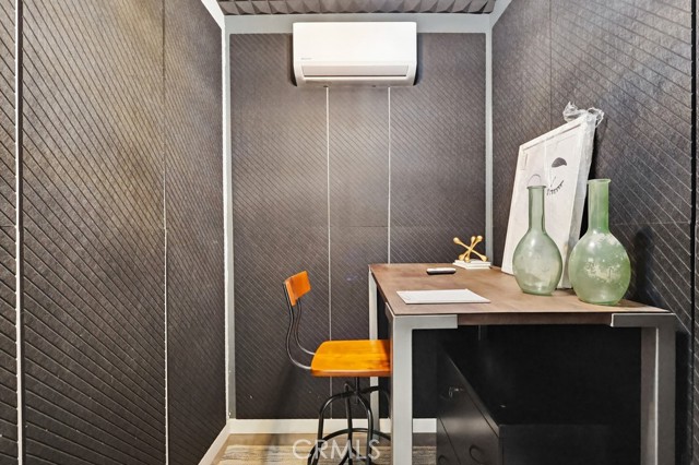 Detail Gallery Image 28 of 34 For 12308 La Maida St, Valley Village,  CA 91607 - 3 Beds | 2 Baths