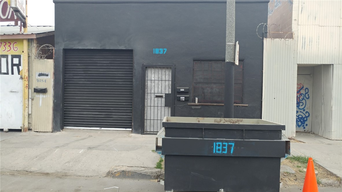 1837 E Slauson Avenue, Los Angeles, CA 90058