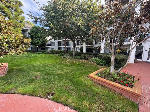 Detail Gallery Image 49 of 57 For 101 Scholz Plz #123,  Newport Beach,  CA 92663 - 1 Beds | 1 Baths