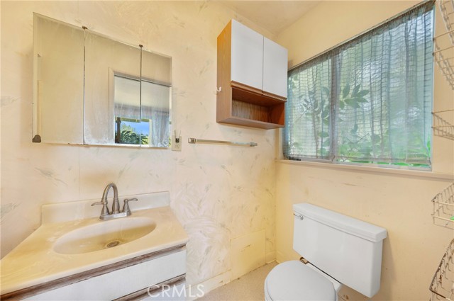 801 S Bradshawe Avenue, Monterey Park CA: https://media.crmls.org/medias/749d0a7d-9eea-4971-be7d-44f155701fb9.jpg
