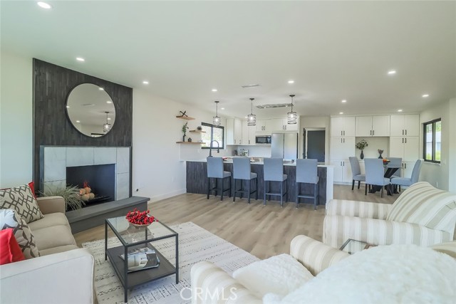 Detail Gallery Image 6 of 34 For 26120 Adamor Rd, Calabasas,  CA 91302 - 4 Beds | 2 Baths