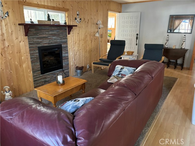 Detail Gallery Image 2 of 12 For 41150 Lahontan Dr #F-7,  Big Bear Lake,  CA 92315 - 2 Beds | 1/1 Baths