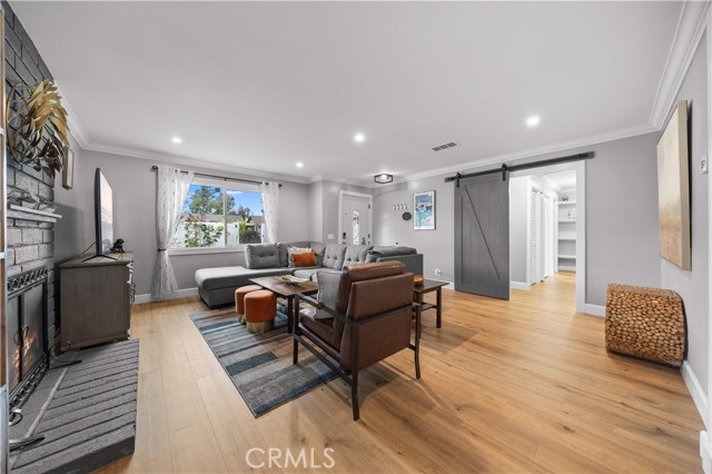 22361 Torino, Laguna Hills CA: https://media.crmls.org/medias/749de768-254f-416f-89d1-34cdaf09000e.jpg