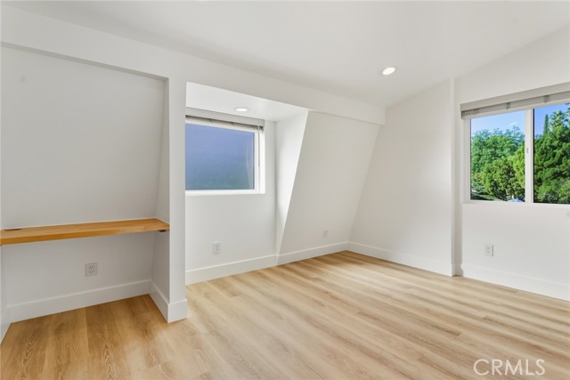 Detail Gallery Image 19 of 39 For 6200 Woodlake Ave, Woodland Hills,  CA 91367 - 3 Beds | 2 Baths