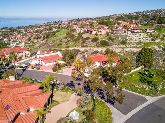 2727 Via Miguel, Palos Verdes Estates, California 90274, 4 Bedrooms Bedrooms, ,3 BathroomsBathrooms,Residential,Sold,Via Miguel,PV17019247