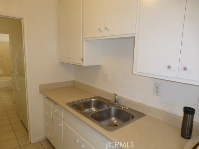 2115 S Broden Street, Anaheim CA: https://media.crmls.org/medias/749eb19d-a3c0-45b6-968e-3756196a648c.jpg