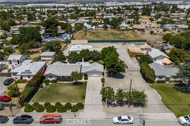 1830 E Victoria Avenue, San Bernardino CA: https://media.crmls.org/medias/749eb64f-38e1-4712-814e-6c6d56a3bd12.jpg
