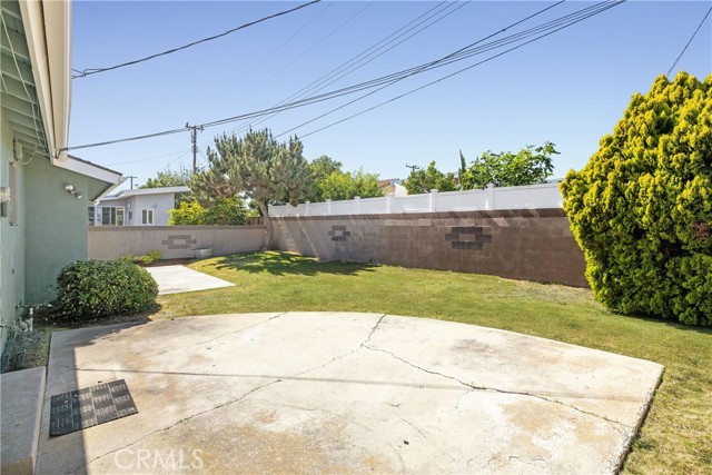 1941 W 235th Place, Torrance CA: https://media.crmls.org/medias/74a21f8a-a319-4419-9496-96456515096d.jpg