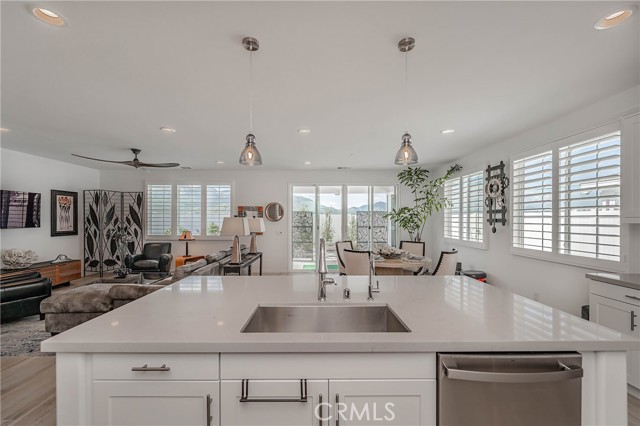 460 Azalea Street photo 8