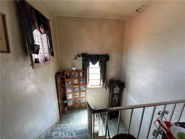 Detail Gallery Image 33 of 56 For 606 W 57th St, Los Angeles,  CA 90037 - 4 Beds | 2 Baths