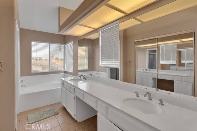 Image 14 of 26 For 40054 Oak Grove Avenue