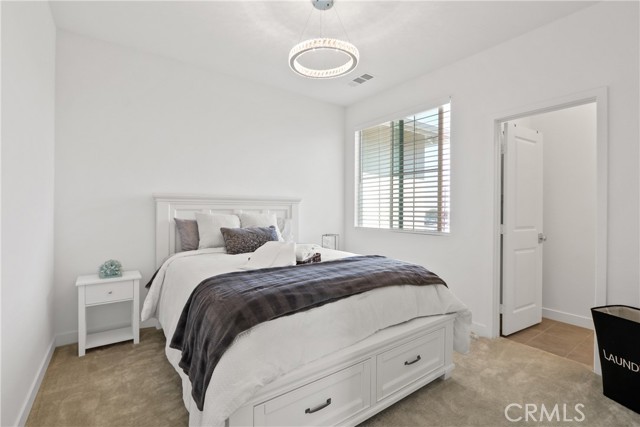 Detail Gallery Image 14 of 25 For 1096 N Anaheim Blvd., Anaheim,  CA 92801 - 4 Beds | 3/1 Baths