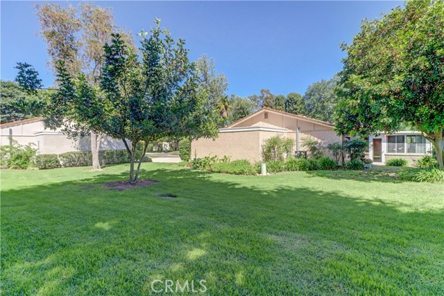 5341 Bahia Blanca W, Laguna Woods CA: https://media.crmls.org/medias/74a40e2e-e864-47ab-9d40-1025ea9a3d8f.jpg