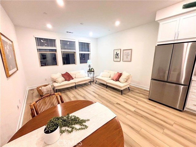 Living/Dining Room
