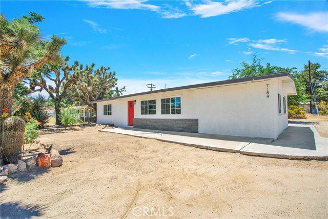 Detail Gallery Image 1 of 48 For 7184 Palm Ave, Yucca Valley,  CA 92284 - 3 Beds | 2 Baths