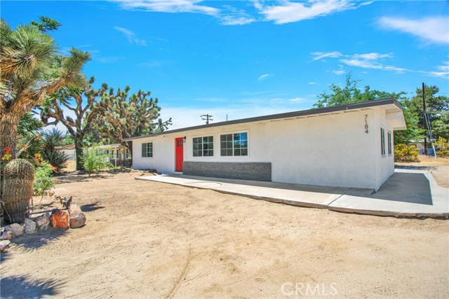 Detail Gallery Image 1 of 48 For 7184 Palm Ave, Yucca Valley,  CA 92284 - 3 Beds | 2 Baths