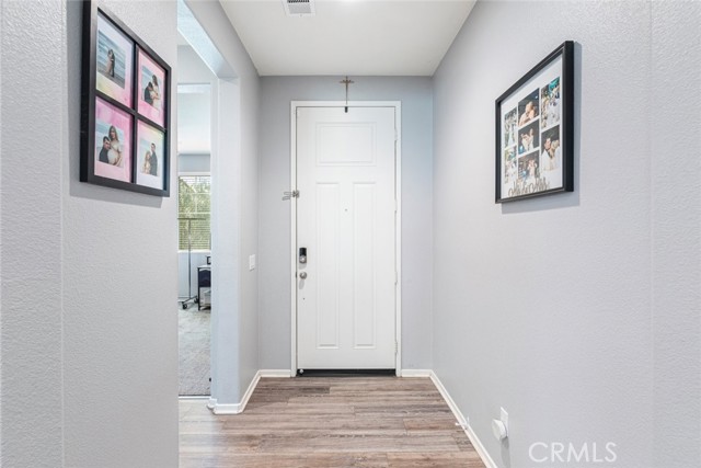 Detail Gallery Image 7 of 28 For 29126 Crabapple, Lake Elsinore,  CA 92530 - 3 Beds | 2 Baths