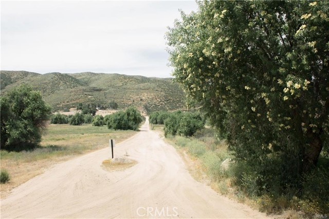 Detail Gallery Image 15 of 18 For 32050 De Portola Rd, Hemet,  CA 92543 - 6 Beds | 4 Baths