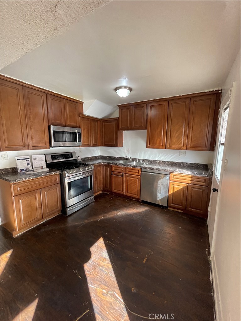 17151 Roscoe Boulevard #9