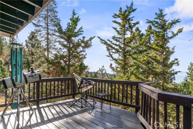 1944 Willow, Running Springs CA: https://media.crmls.org/medias/74a68976-fbb8-4c1e-a55d-8dd148b8e8f6.jpg