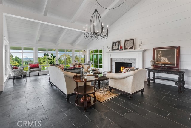 16 Roadrunner Road, Rolling Hills CA: https://media.crmls.org/medias/74a7147d-d5b5-4927-be83-1a4a133d42a3.jpg