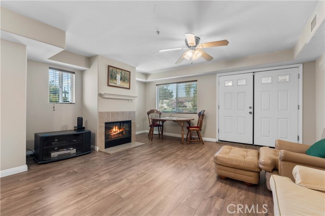 6953 Sierra Avenue, Fontana CA: https://media.crmls.org/medias/74a7904d-c7ac-47ae-beda-8f4177950464.jpg