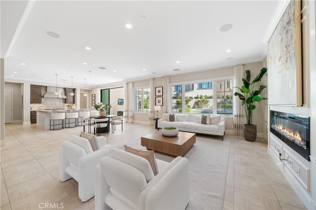 MLS #OC25246065 image #10