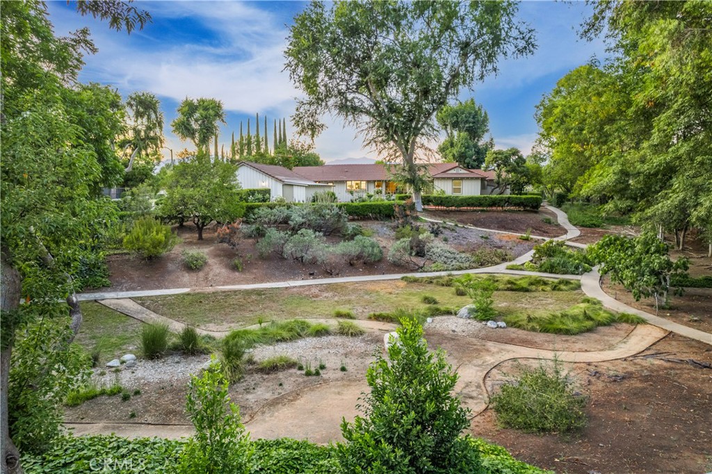 3131 E Cortez Street