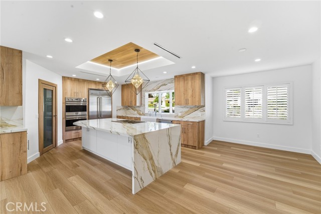 Image 12 of 48 For 19510 Merridy