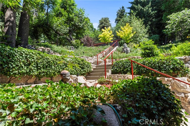 Detail Gallery Image 43 of 55 For 28527 Willow Rd, Lake Arrowhead,  CA 92385 - 2 Beds | 2/1 Baths