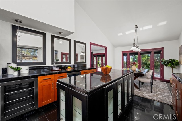 Detail Gallery Image 11 of 44 For 757 Horseshoe Cir, Vista,  CA 92081 - 3 Beds | 2 Baths